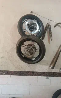 رینگ عقب جلو موتور سیکلت