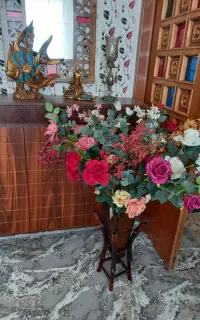 گل و گلدان خارجی