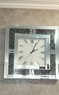 ساعت دیواری لوکس
