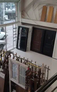 کاغذ دیواری پارکت کفپوش نرده درب ضدسرقت بازسازی