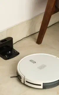 جارو رباتیک بلک اند دکر