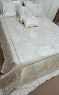 رو تختی در حد نو