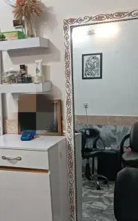 دکور و آینه سالن زیبایی