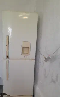یک عدد یخچال سالم