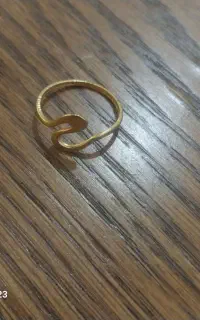 انگشتر طلا نو یک گرم و صد و بیست و شش سوت