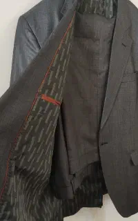 دو عدد کت و شلوار