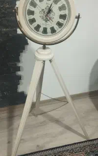 ساعت ایستاده