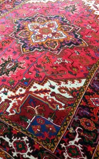 فروش فرش ۹ متری رج ۲۰ هریس در حد نو