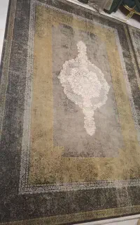 دو عدد فرش ۶ متری