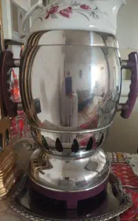 سماور قوری باهم ست سالم  وپشتی نقشه کورسان