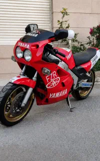 موتور سنگین یاماها FZR 1000 cc