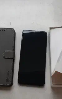 گوشی موبایل سامسونگ به همراه کاور و گلس