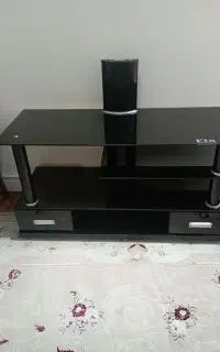 میز تی وی شیشه ای