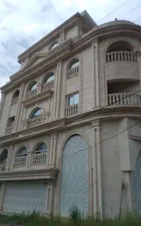 اجرای سنگ کاری و کاشی کاری