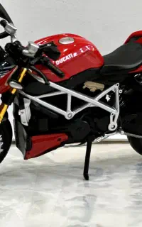 ماکت دوکاتی مایستو