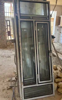 پنجره آلومینیوم قدیمی سالم سالم
