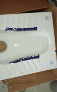 سنگ توالت آکبند