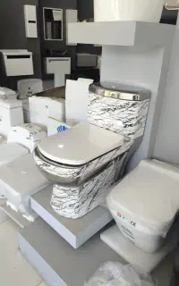 توالت فرنگی طلایی و نقره ای گاتریا خودشور