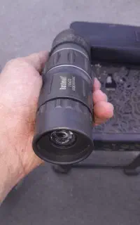 دوربین شکاری تک چشم
