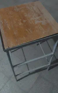 چهار پایه محکم و زیبا و سبک