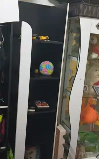 یک عددبوفه ویک عددکمدلباس بچه سالم