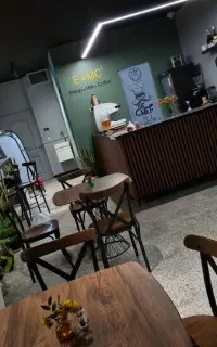 استخدام نیرو خانم در کافیشاپ