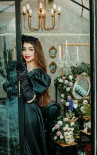 شنیون ۴۰۰میکاپ۴۰۰ فشیال ۴۰۰ صورتتوشفاف کن