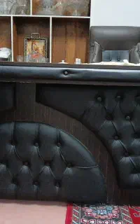 میز اداری سالم و تمیز مخصوص