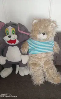 دوتا عروسک سایزبزرگ