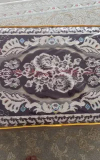 پشتی برجسته