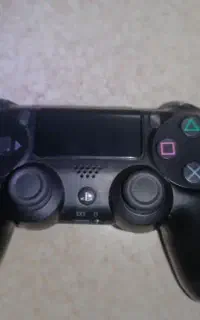 دستهPS4در حد نو کم مصرف