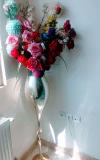 گلدان و گل شیک و زیبا