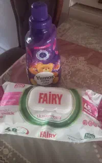 دستمال مرطوب و مایع لباس شوی بچه