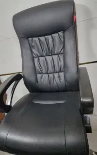 میز و صندلی مدیریتی