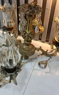 یک عدد لوستر سه شاخه