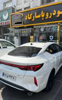 کی ام سی J7 خشک جک جی۷ صفر مدل ۱۴۰۵ رنگبندی