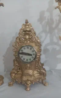 ساعت وشمعدان