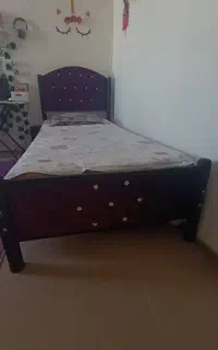 تخت خواب فلزی