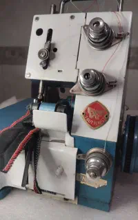 چرخ‌خیاطی سردوز سه نخ پروانه