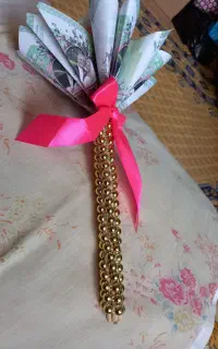 گل شاباش وهدیه برای عروسی