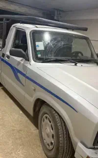 مزدا کارا ۲۰۰۰تک کابین