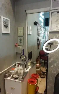 خدمات پیرسینگ میکرودرمال چال گونه بوتاکس