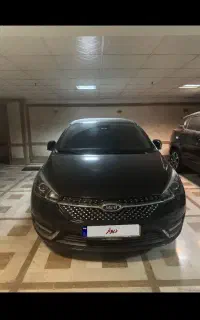 خودرو سواری اریزو ۵