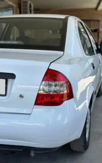 تیبا یک مدل ۹۴ سفید