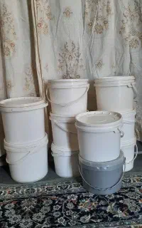 سطل سفید