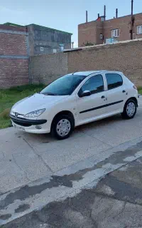 پژو ۲۰۶ تیپ ۲ مدل ۸۸ خانگی استثنایی  مشابه ۱۴۰۵