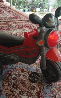 اسباب بازی وموتور بچگانه