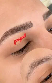 خدمات رایگان میکروبلیدینگ ابرو ب سبک نچرال فقط۵نفر