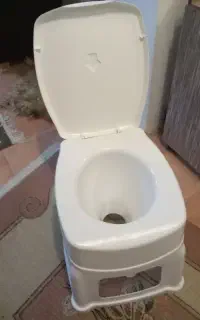 توالت فرنگی نو