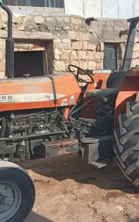 تراکتور۲۸۵